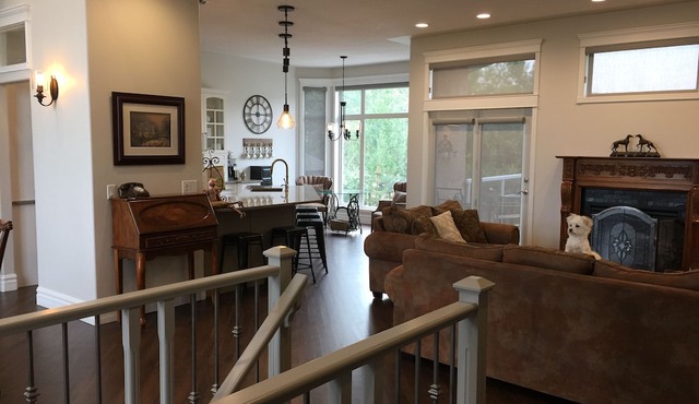 The Stone Gate Inn Bed & Breakfast