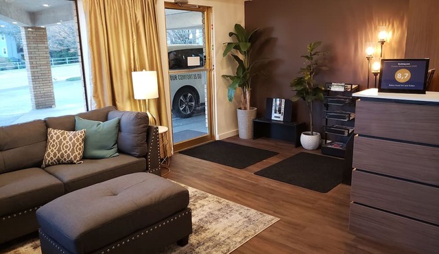 Robin Hood Inn & Suites