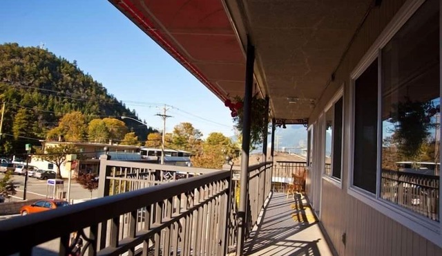 Horseshoe Bay Motel