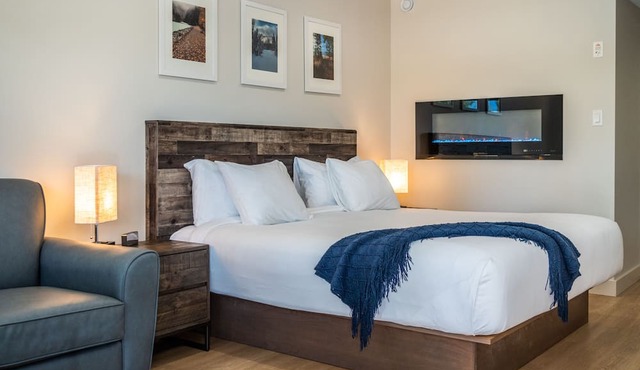 Rooms at Riveredge