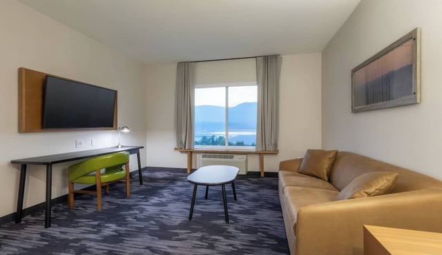 Fairfield Inn & Suites by Marriott Salmon Arm