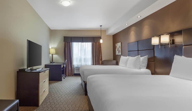 Best Western Cold Lake Inn
