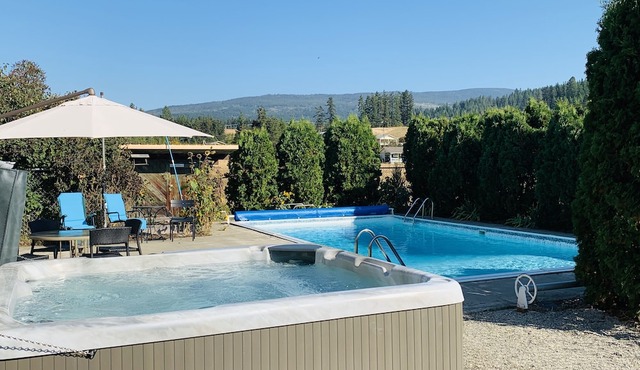 Orchard house in BX close to Vernon, on hiking trails, close to skiing.