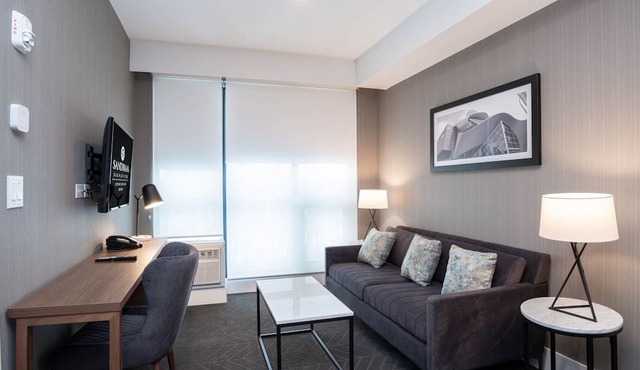 Sandman Signature Sherwood Park Hotel