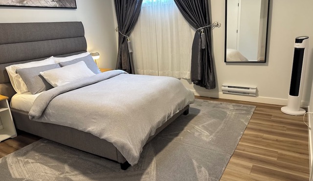 Fivestar Inspired Private Suite- Downtown Access