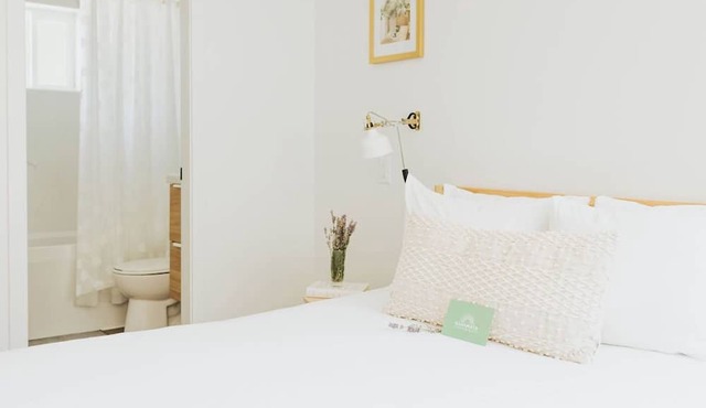 Naramata Courtyard Suites