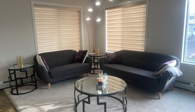 Fabulous 2-bedroom apartment with WiFi in charming Edmonton