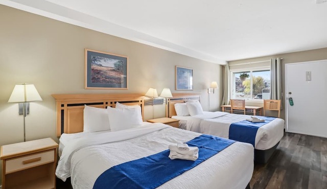 Canadas Best Value Desert Inn & Suites Cache Creek