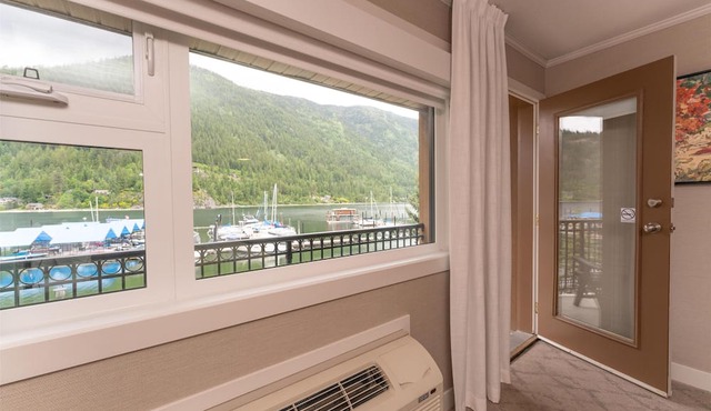 Prestige Lakeside Resort, WorldHotels Elite