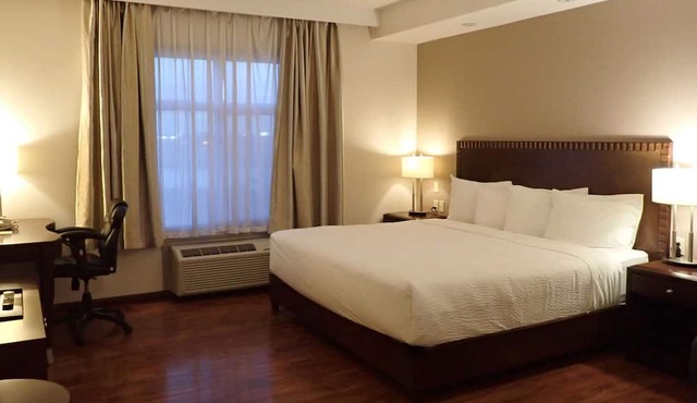 Days Inn & Suites by Wyndham Fort Saskatchewan in Fort Saskatchewan