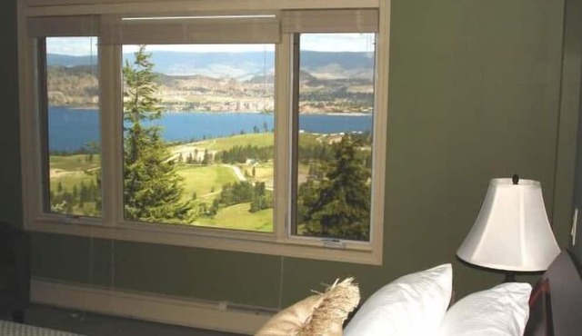 A View of the Lake Bed & Breakfast