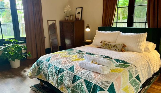 Garden View Room in Lake House