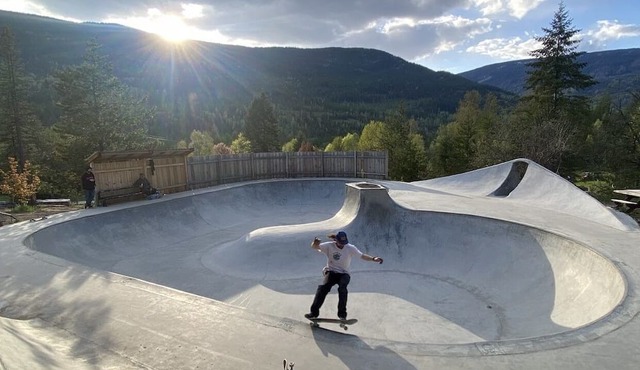 Driftopia Inn offers amenities that are hard to find anywhere else in the area. in Castlegar
