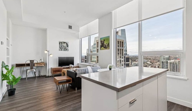 Modern 1-Bedroom Residence | BLVD Beltline