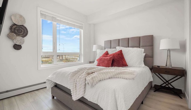 The Cornerstone | Near Airport | Gym | Modern 2/BR