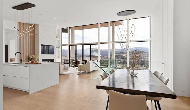 Luxury Home in Kelowna