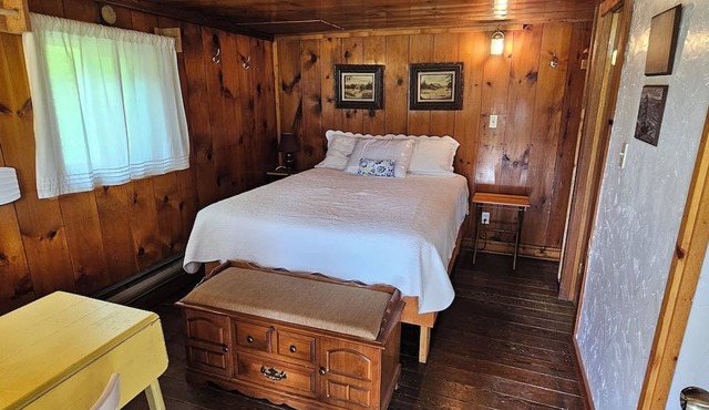 Purcell Cabin at Paradise Hills in Kaslo