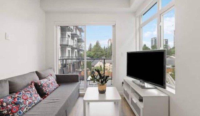 Sunny New 1BR Condo, City Views