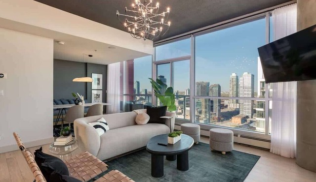 2-Storey PH Pano Views+2 Terraces|Parking|Soaker Tub