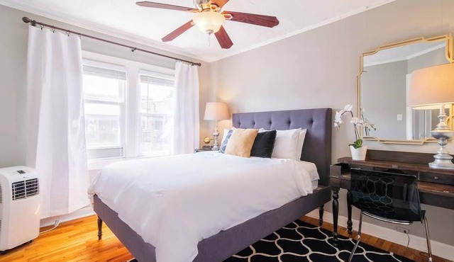 2 Bd Condo on the Plaza! | 2 in Kansas City