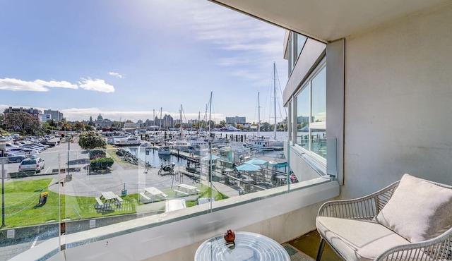 Coastal Duet – Breathtaking Views with Work Desk by Victoria Prime!
