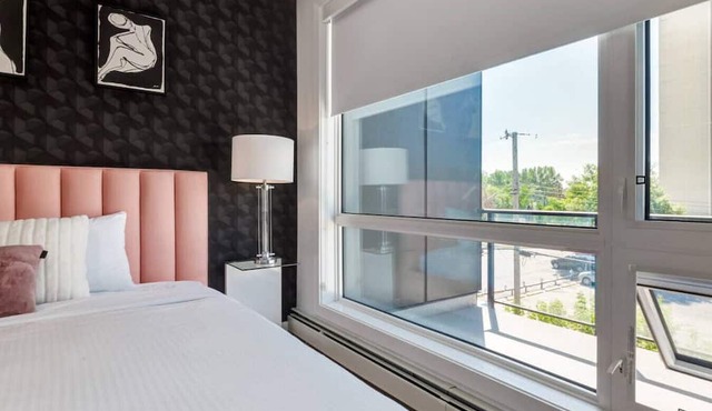 Modern 3BR unit in the heart of Calgary