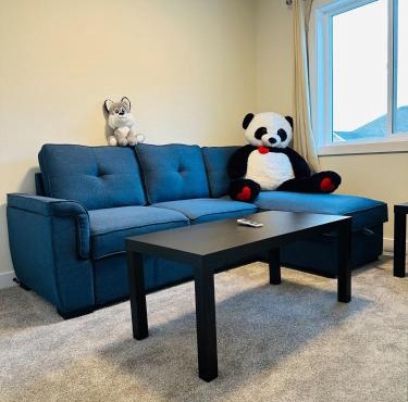 Private Guest Space & Lounge Near Jasper