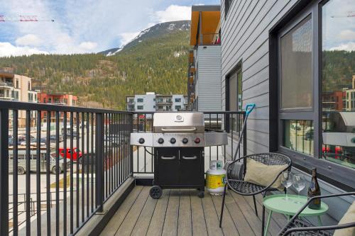Escape to Revy - Beautifully Designed Condo
