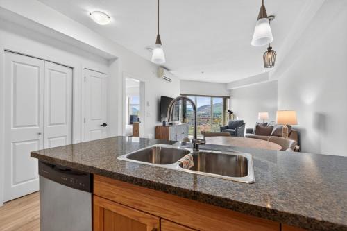 Spectacular View 1 Bdrm in Amenity Filled Resort #202