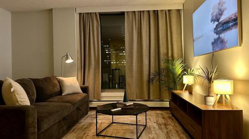 Urban Downtown Condo with Panoramic Views