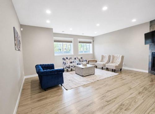 Luxury 4BR and 3,5 Bath in Beautiful Neighborhood