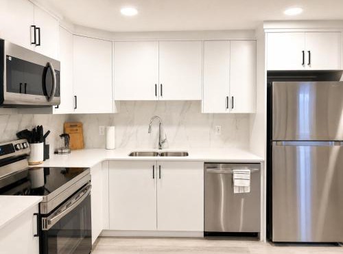 Modern 2BR Private Suite in SW Calgary