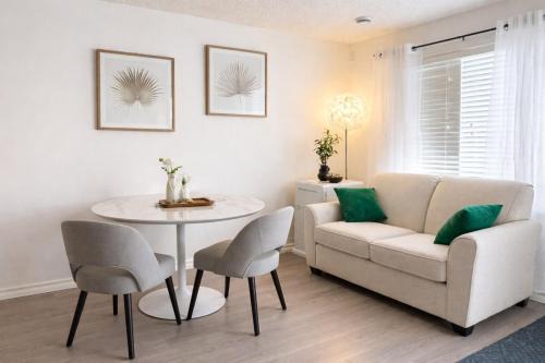 Private Suite in Airdrie Near Calgary Free Parking