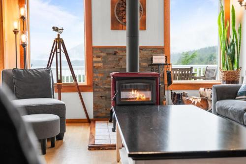 Hot tub - Sauna - Panoramic Ocean View THE POINT - Pet Friendly