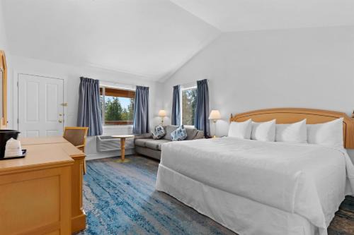 Kootenay Lakeview Resort BW Signature Collection
