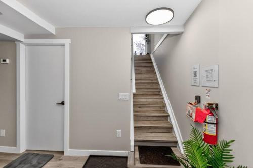 2BR Suite Near YYC Airport and Downtown 4326 DN