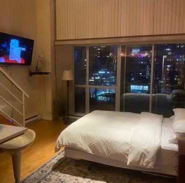 walkable to FIFA-BC place of vancouver downtown best suite