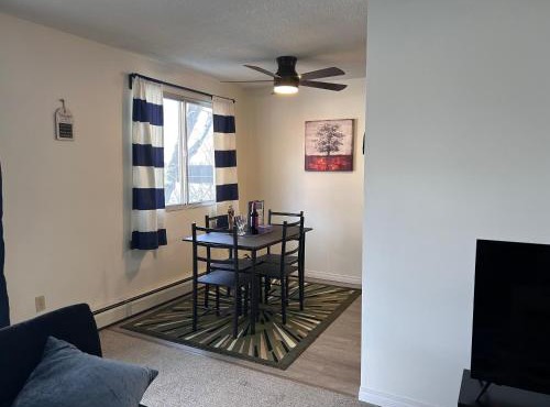 Stunning 1 Bedroom Apartment