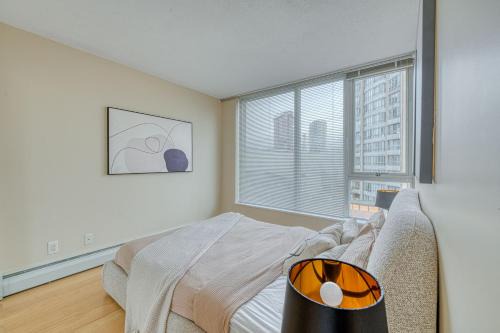 3 mins to BC place, central location, free parking