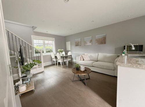 Brand New Stylish 2 bedrooms Suite in Shaughnessy
