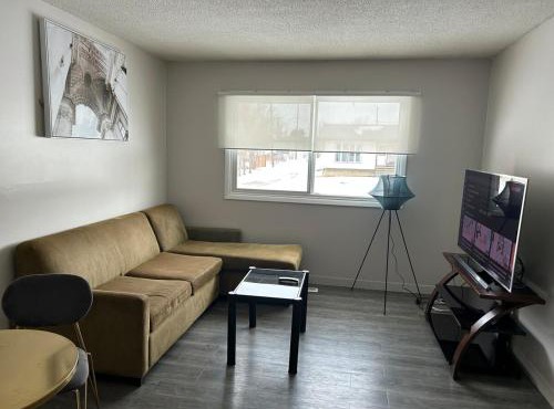 Cozy and Welcoming Home Away in Wainwright Alberta