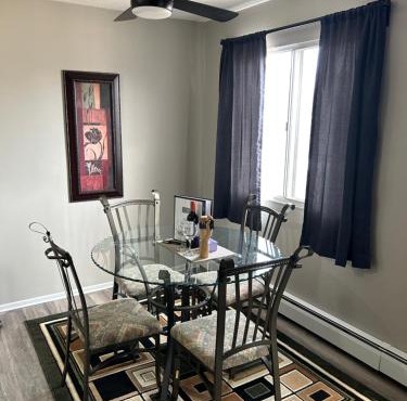 Exquisite 2 Bedroom Apartment