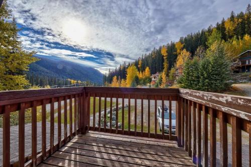 The Sunburst Chalet in Sun Peaks