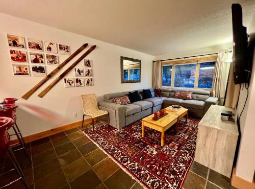 Panorama Mountain Resort - Horsethief Lodge with Fairmont Creek