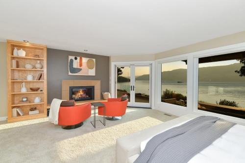 Island Luxury Oceanside Estate by EMR Vacation Rentals