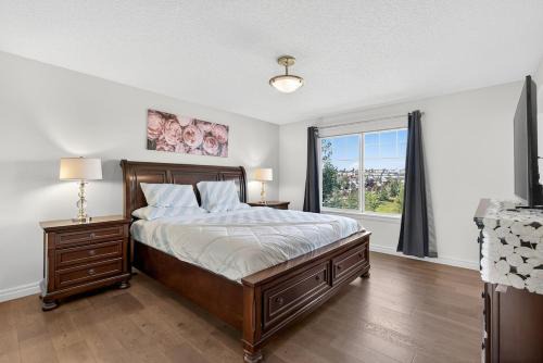 Luxury Home with 5 BR, 9 Beds, 4BA, sleep 12, AC, Crib