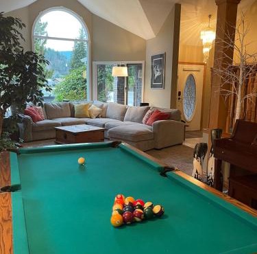 The HI-Mark House - Hot tub,AC,Pool table, Pool May2026