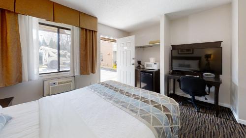 Recreation Inn and Suites Kelowna