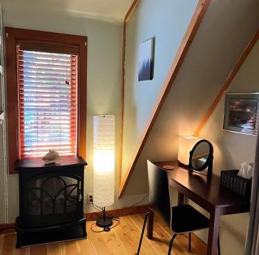 Five Elements Lodge B&B with Outdoor Spa