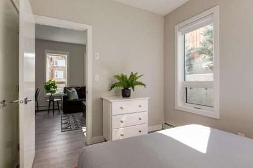 Free Heated Parking, Close to DT, Pet Friendly